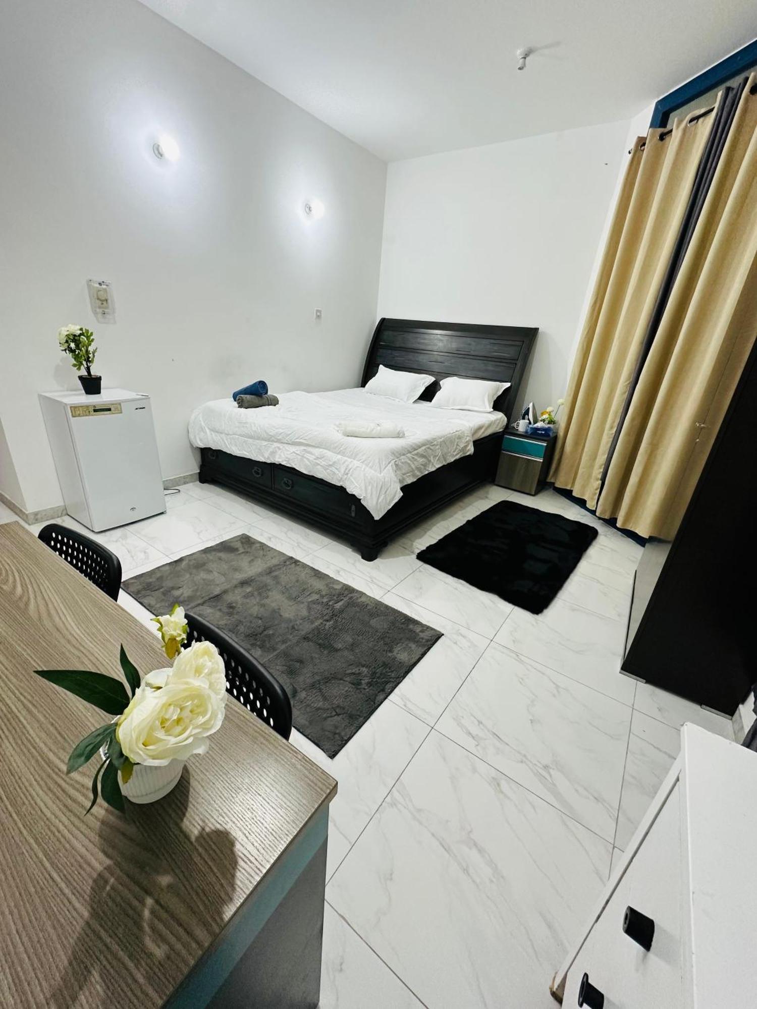 Center - For Elites Homestay